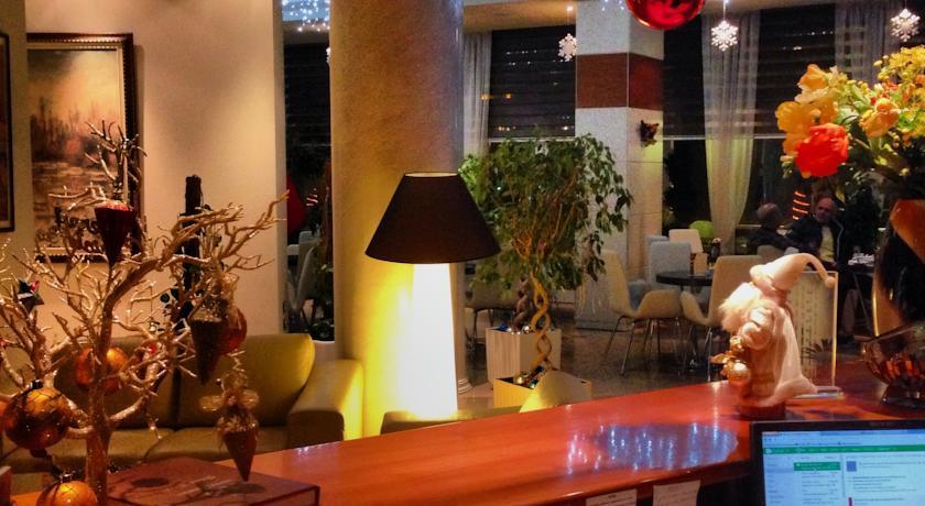 Hotel Arvi Durrës Eksteriør bilde