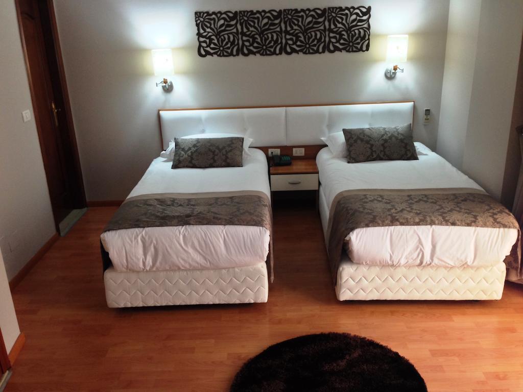 Hotel Arvi Durrës Eksteriør bilde