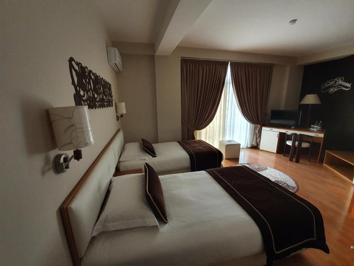 Hotel Arvi Durrës Eksteriør bilde